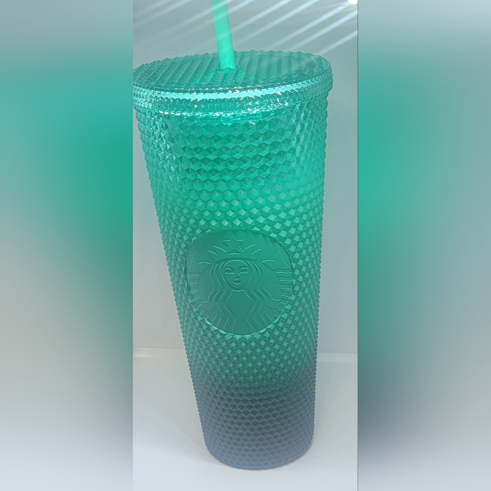 Starbucks Christmas 2022 Ombre Studded Venti Tumbler Set